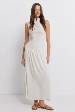 Outlet Springfield Robe fronc&eacute;e nude