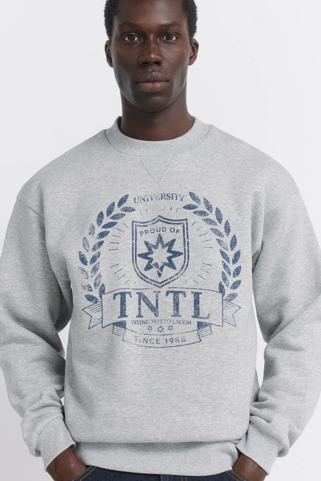 Sale Springfield Sweat-shirt à écusson gris
