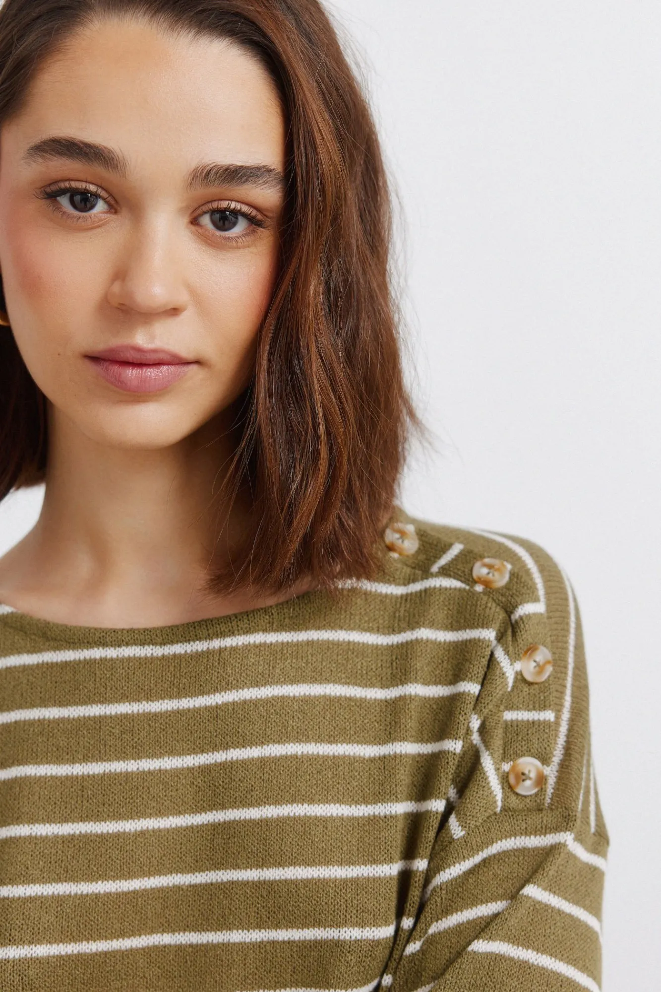 Hot Springfield T-shirt à rayures boutons aux épaules beige