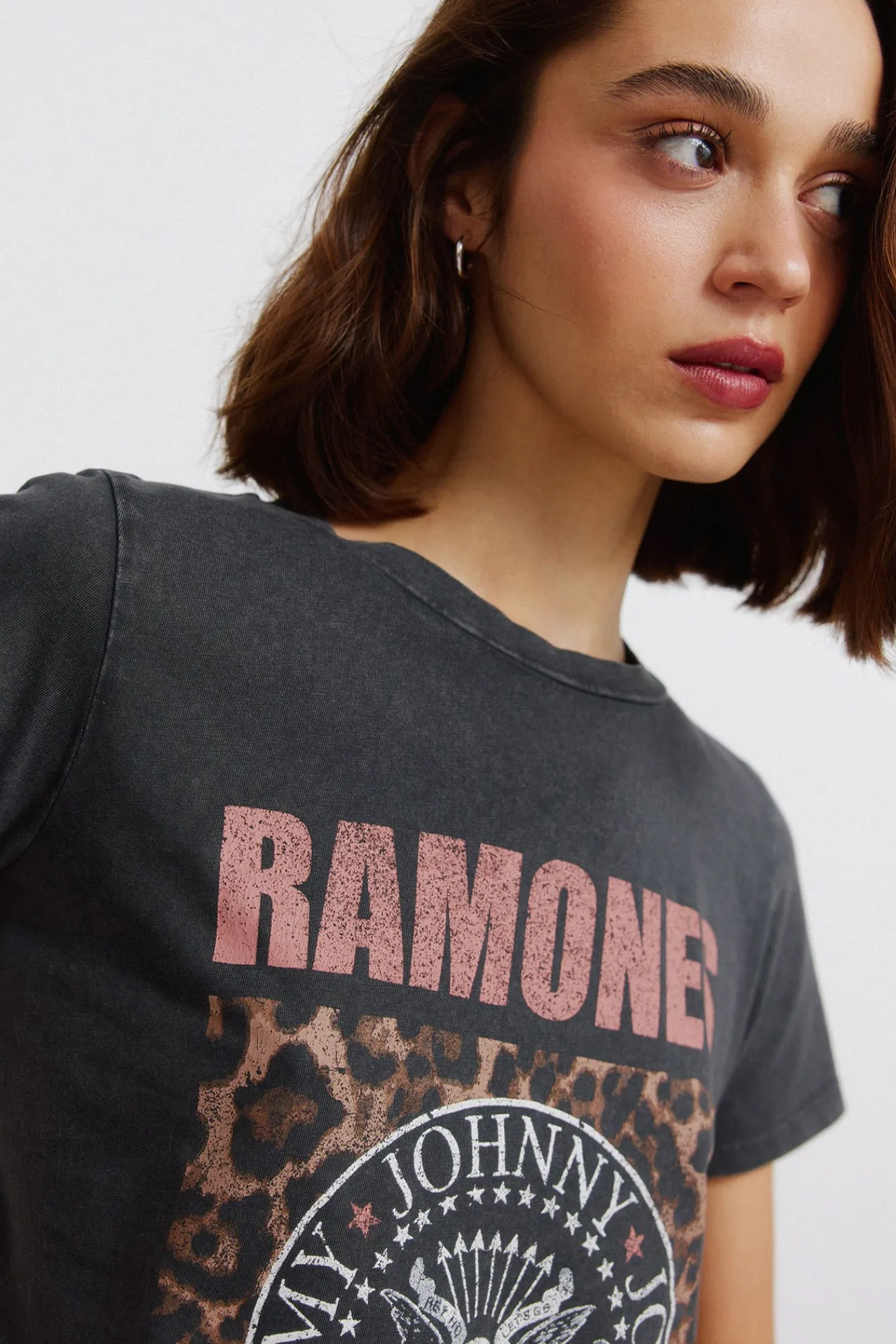 Online Springfield T-shirt "Ramones" gris